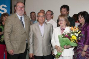 ENTREGA DE PLACAS A LOS HOMENAJEADOS POR JUBILACIÓN