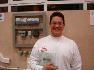 Eleazar Heredia 3º clasificado del CIP FP Canastell