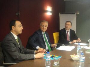 Fotografía reunión con Iberdrola marzo 2013