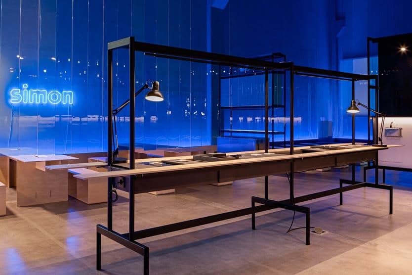 “Nuevas visiones de luz” en el innovador showroom de Simon en A Coruña