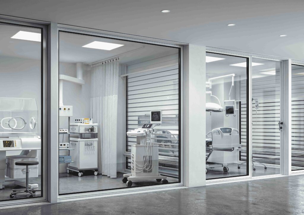 Simon impulsa la innovación en iluminación hospitalaria: eficiencia, control y cumplimiento normativo