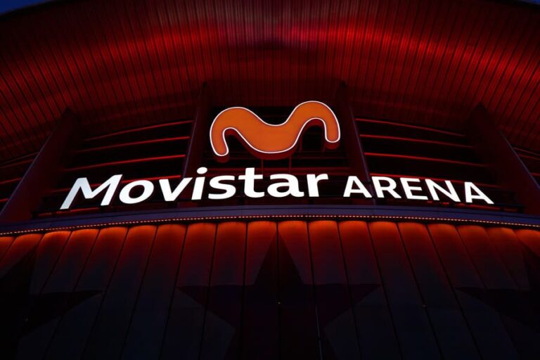 LEDVANCE diseña un nuevo concepto de iluminación flexible y vanguardista para la fachada del Movistar Arena