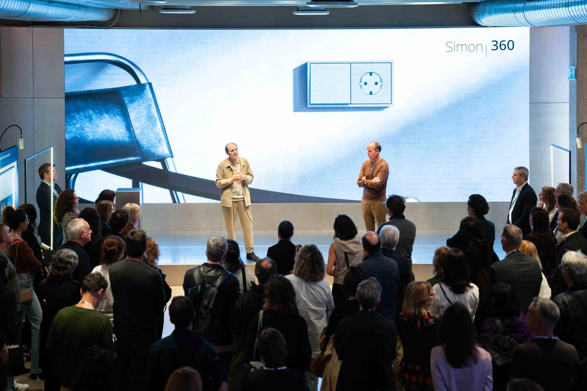 Simon presenta Simon 360 al ámbito de la prescripción, la evolución contemporánea de la tecla grande