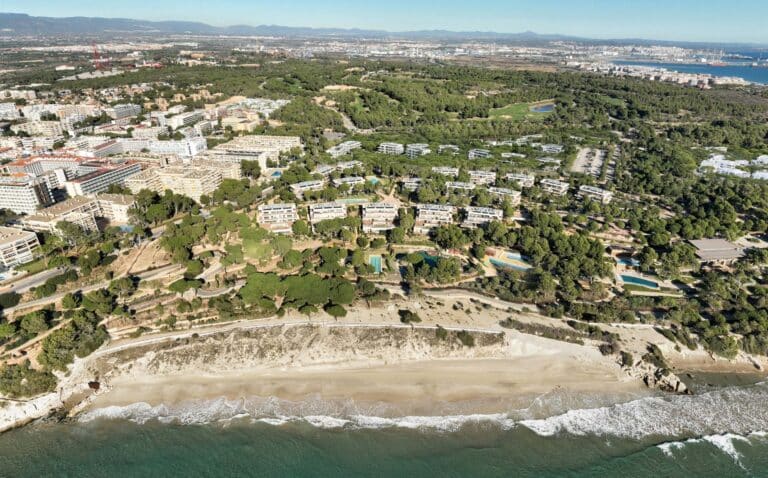 Villas Ponent: diseño, sostenibilidad y movilidad eléctrica en el corazón de INFINITUM